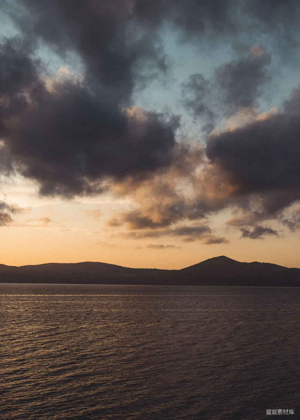 高清摄影 日落 海景 宁静 自然 风景 日落下的宁静海景