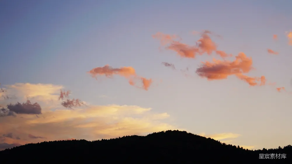 高清摄影 自然风光 日落 山景 宁静 天空 日落时分的山景