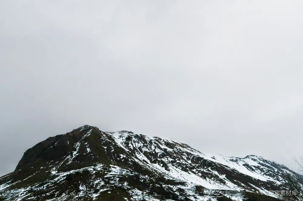 高清摄影 山峰 雪景 自然风光 冬季 户外 雪后的山峰