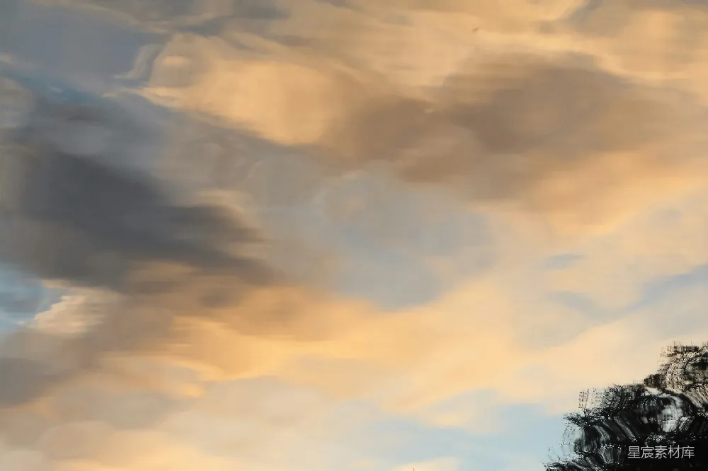 高清摄影 自然 宁静 夕阳 倒影 水面 夕阳下的水面倒影