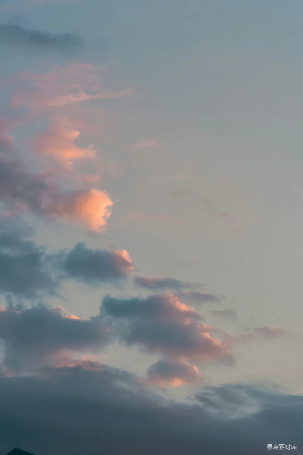 高清摄影 天空 日落 云彩 自然美景 宁静 日落时分的云彩