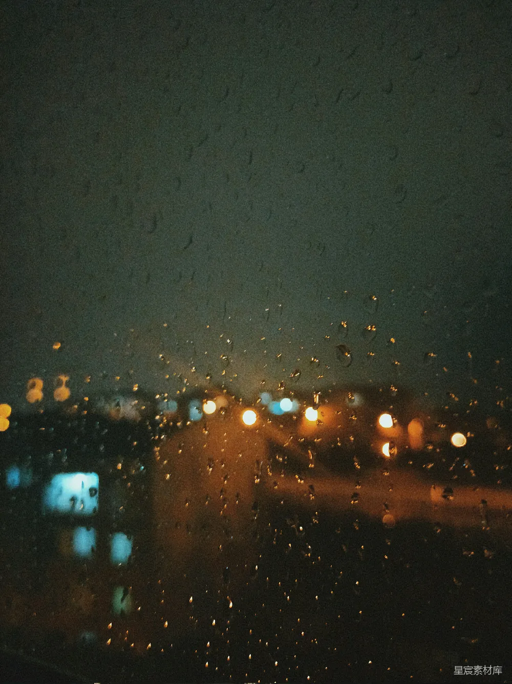 高清摄影 雨景 城市 夜景 街灯 朦胧 雨夜的城市街景