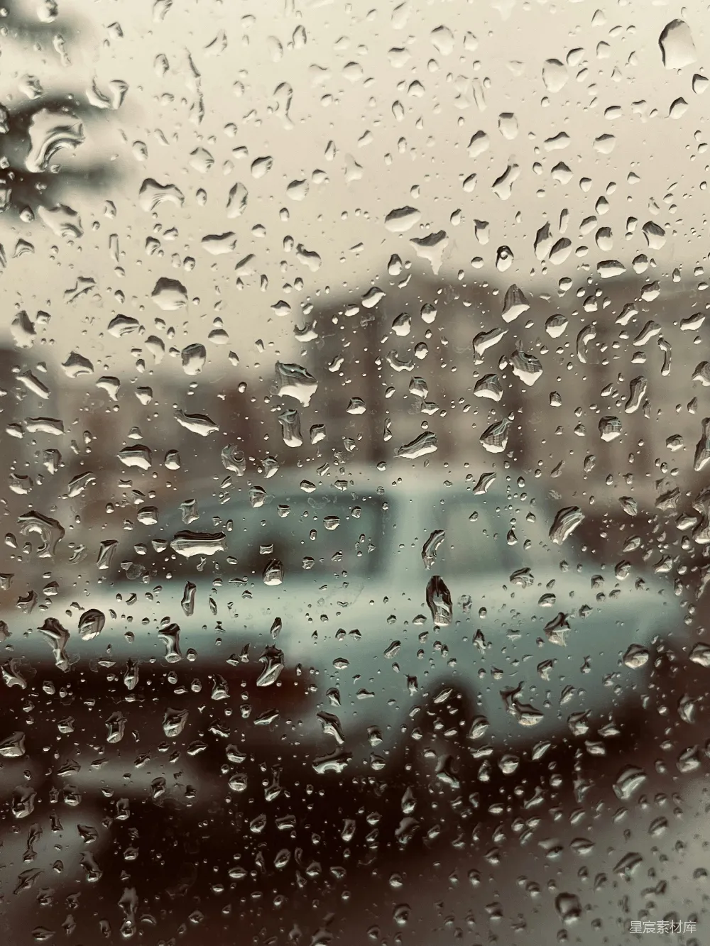 高清摄影 窗户 雨滴 自然 宁静 雨景 雨中的窗户