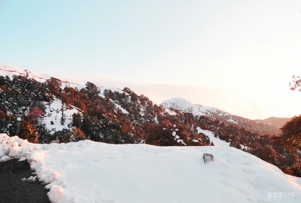 高清摄影 冬日 自然风光 山景 雪景 宁静 冬日山景