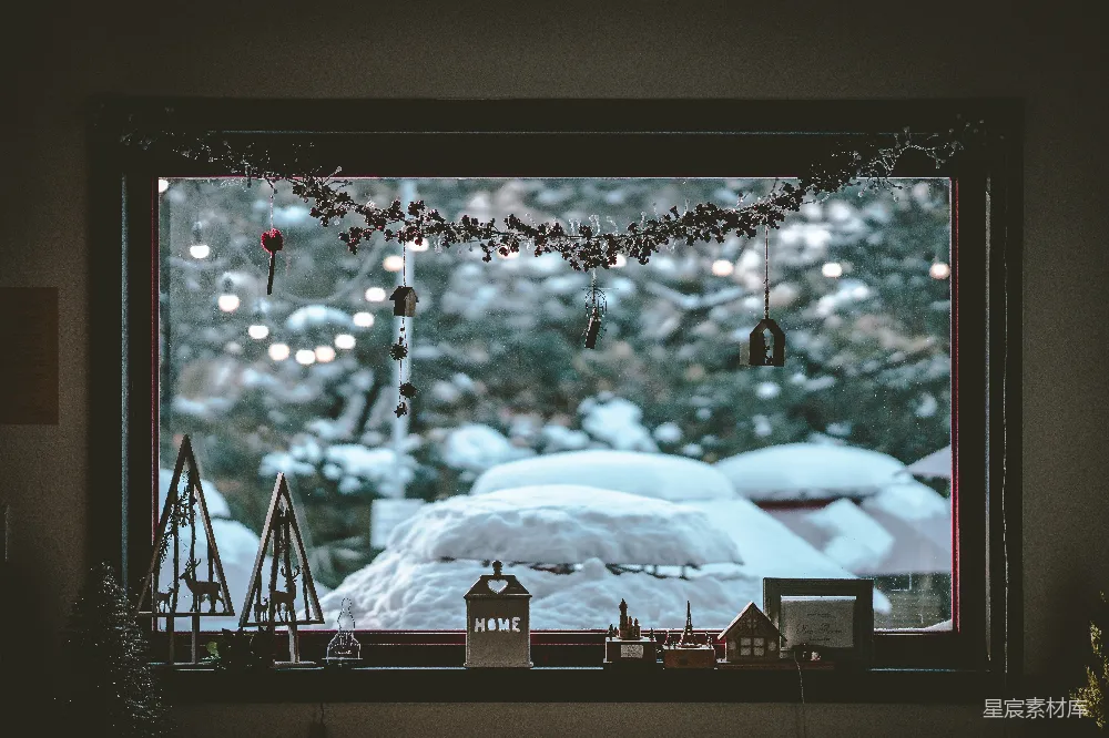 高清摄影 窗户 冬季 装饰 雪景 节日 窗外的冬日风景