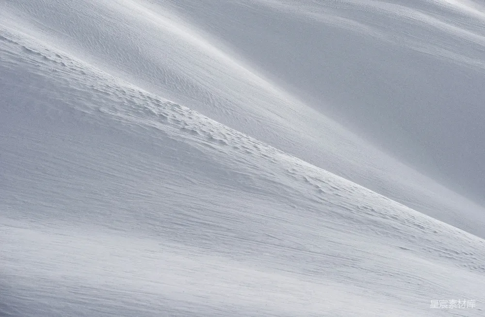 高清摄影 雪景 自然 山丘 冷色调 冬季 雪坡的纹理