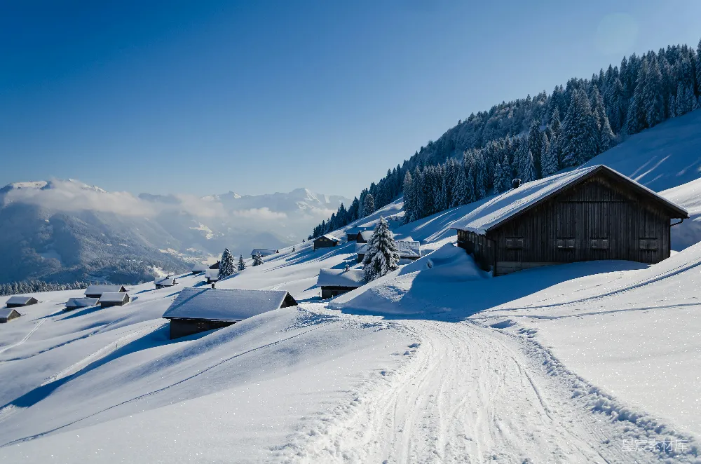 高清摄影 雪景 乡村 阿尔卑斯山 冬季 风景 雪后的阿尔卑斯山小屋