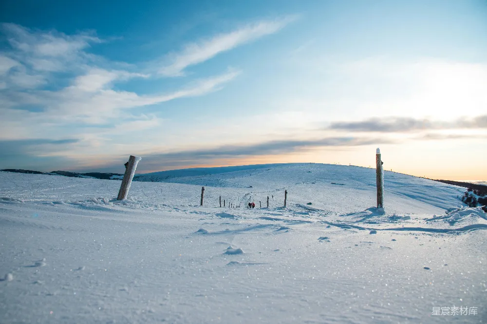 高清摄影 雪景 日落 自然风光 冬季 户外 雪地日落景象