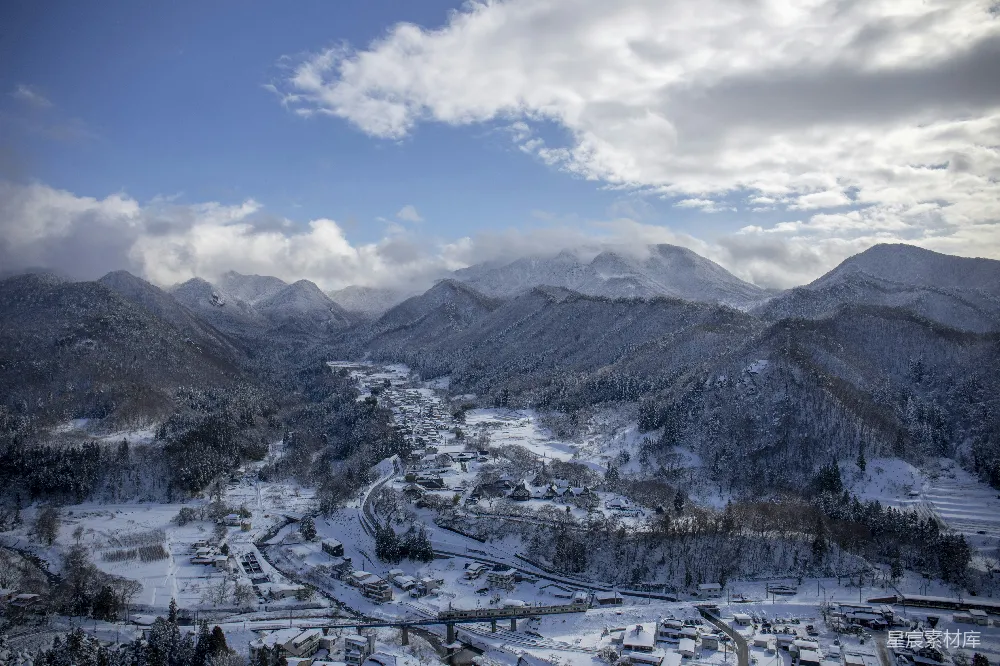 高清摄影 雪景 乡村 山脉 冬季 宁静 冬日山城雪景