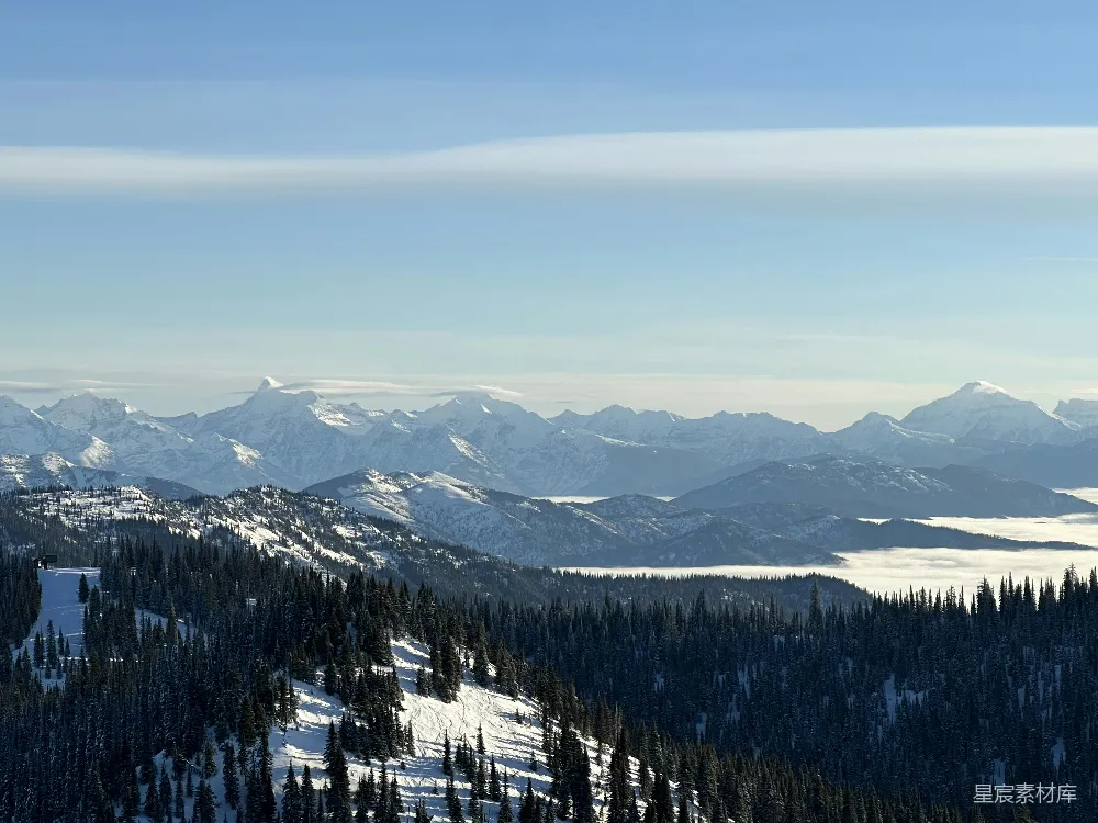 高清摄影 雪山 冬季 自然风光 户外旅行 宁静 雪山之巅的宁静与壮丽
