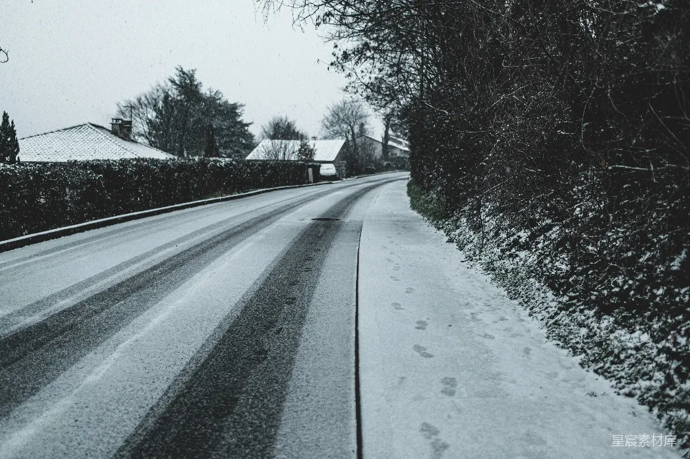 高清摄影 雪景 乡村 小路 冬日 宁静 雪中的乡间小路