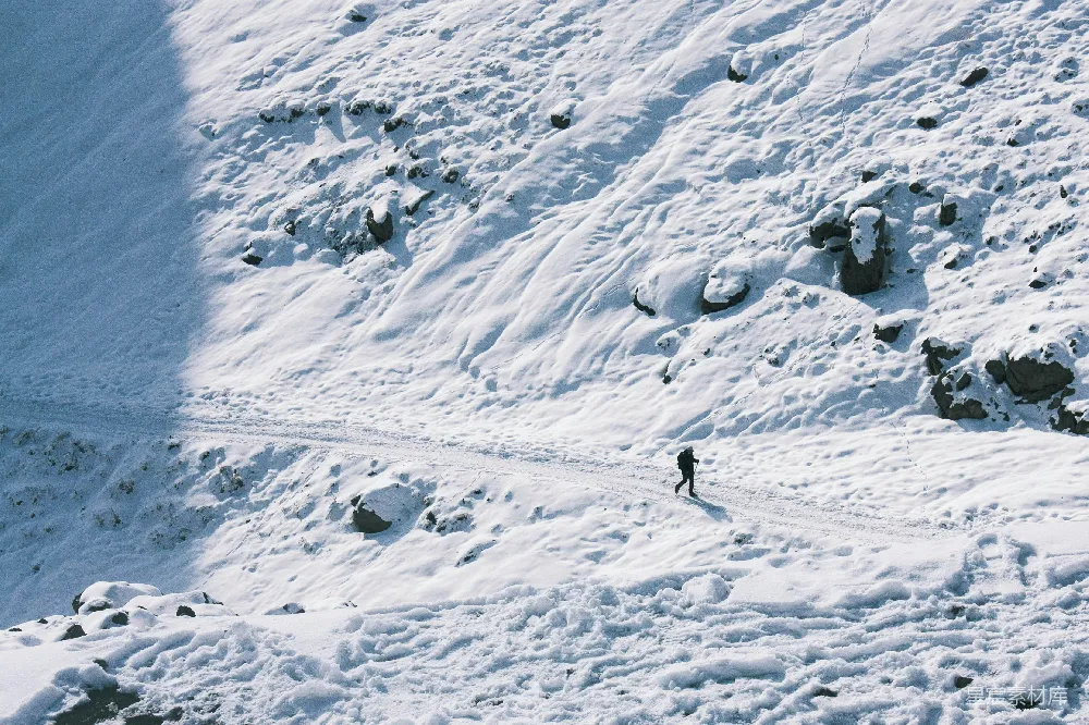 高清摄影 雪地 徒步 户外 探险 自然 雪地徒步
