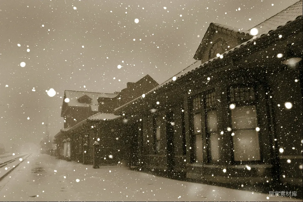高清摄影 雪景 老建筑 复古 冬季 宁静 冬日雪景中的老建筑