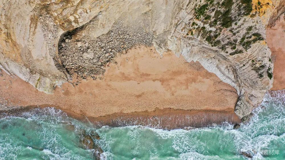 高清摄影 海滩 航拍 自然 海岸线 风景 航拍海滩与岩石