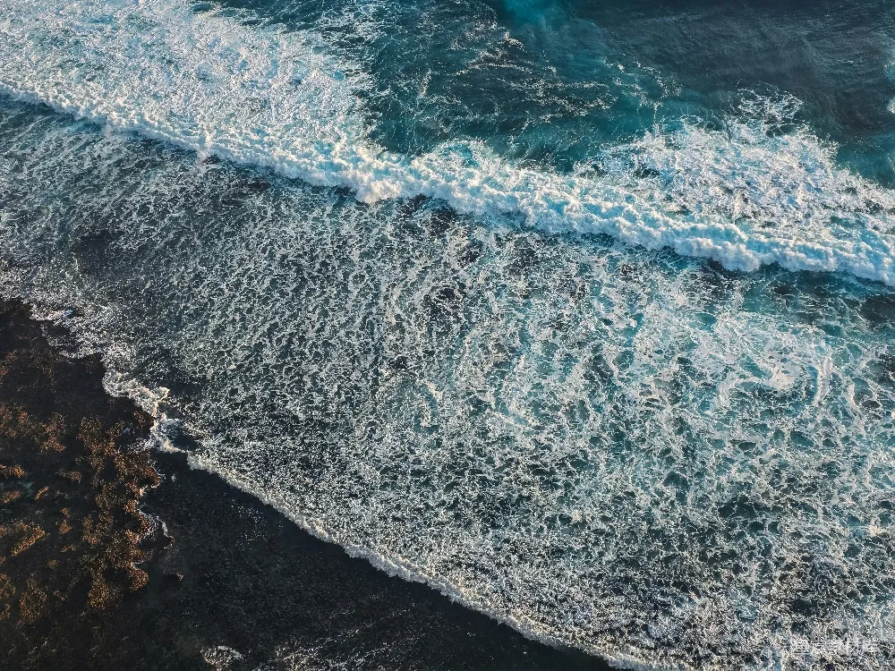 高清摄影 海洋 自然风光 海岸线 动态场景 自然之美 波涛汹涌的海岸线