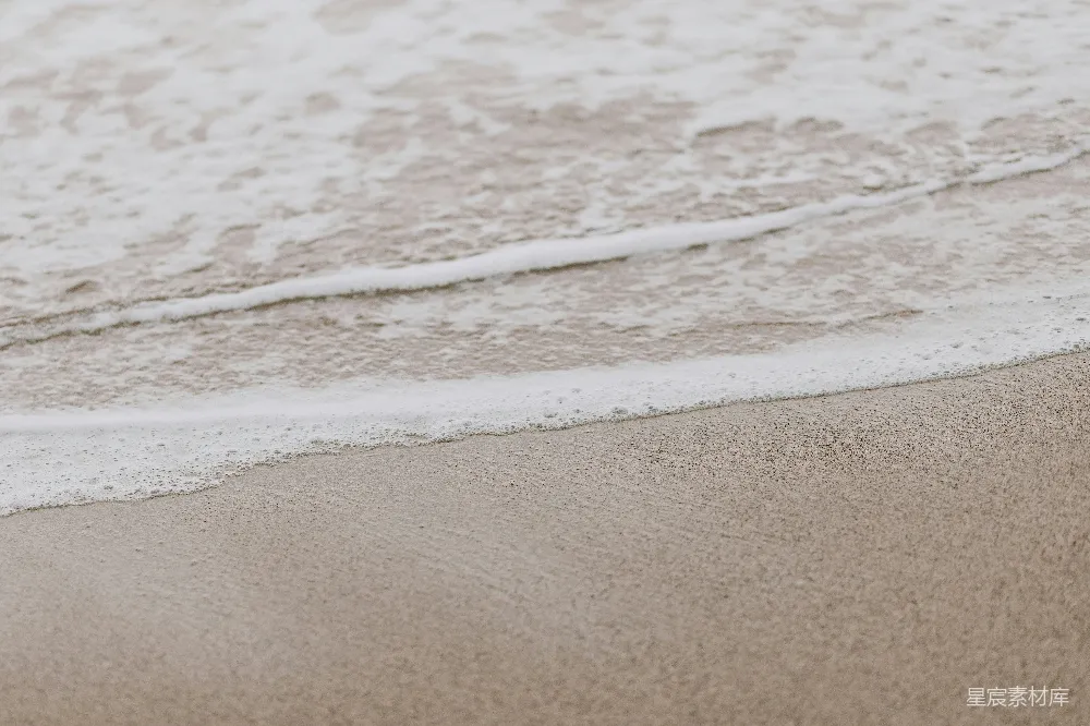 高清摄影 海滩 自然 宁静 放松 海洋 沙滩上的波浪泡沫