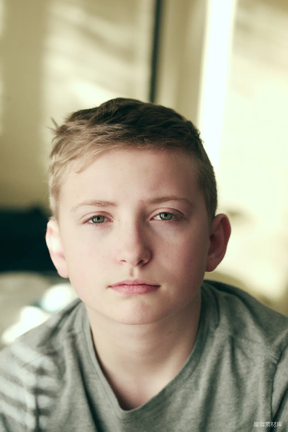 高清摄影 少年 阳光 自然 清新 生活 阳光下的少年