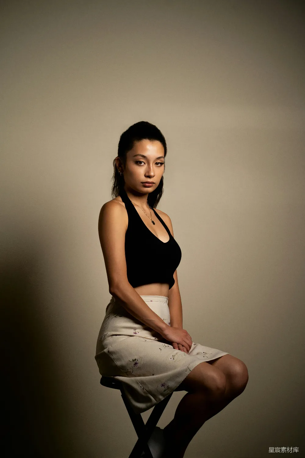 高清摄影 女性肖像 简约风格 时尚 摄影 简约风格女性肖像