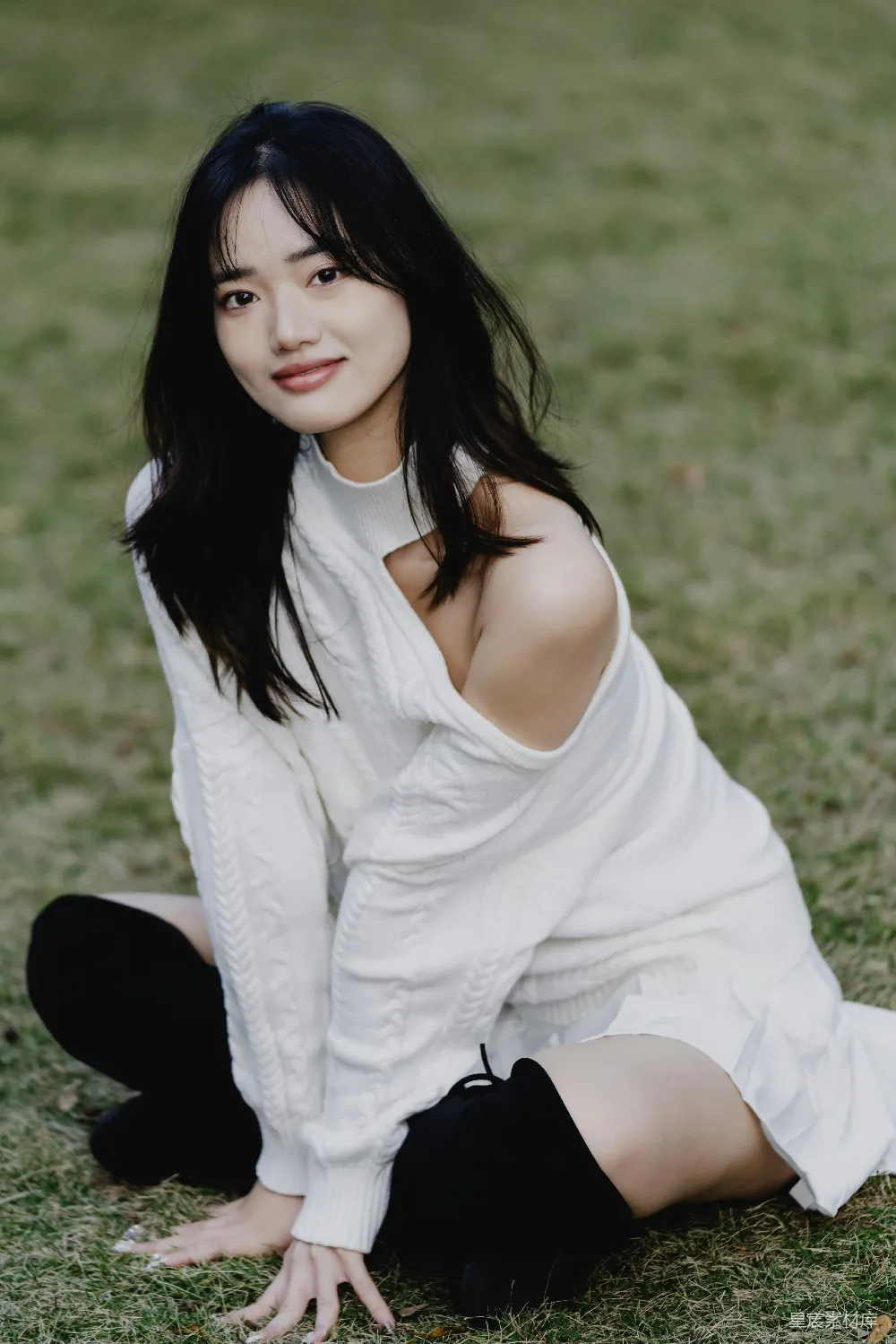 高清摄影 青春 自然 清新 休闲 时尚 户外阳光下的清新女孩