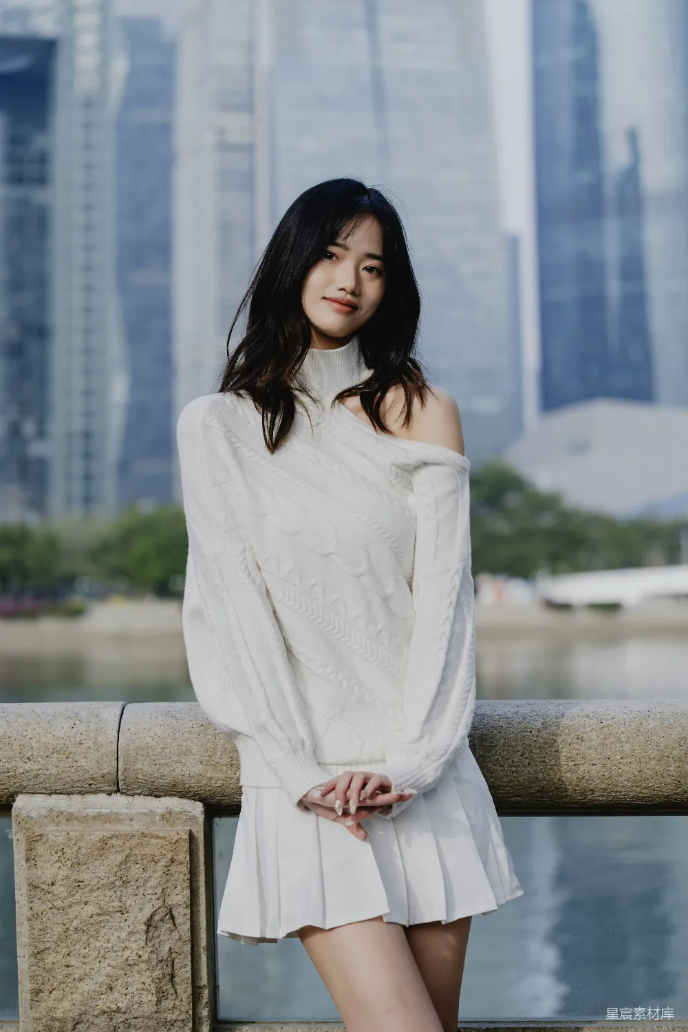 高清摄影 时尚 城市 女性 休闲 自然 都市中的优雅女性