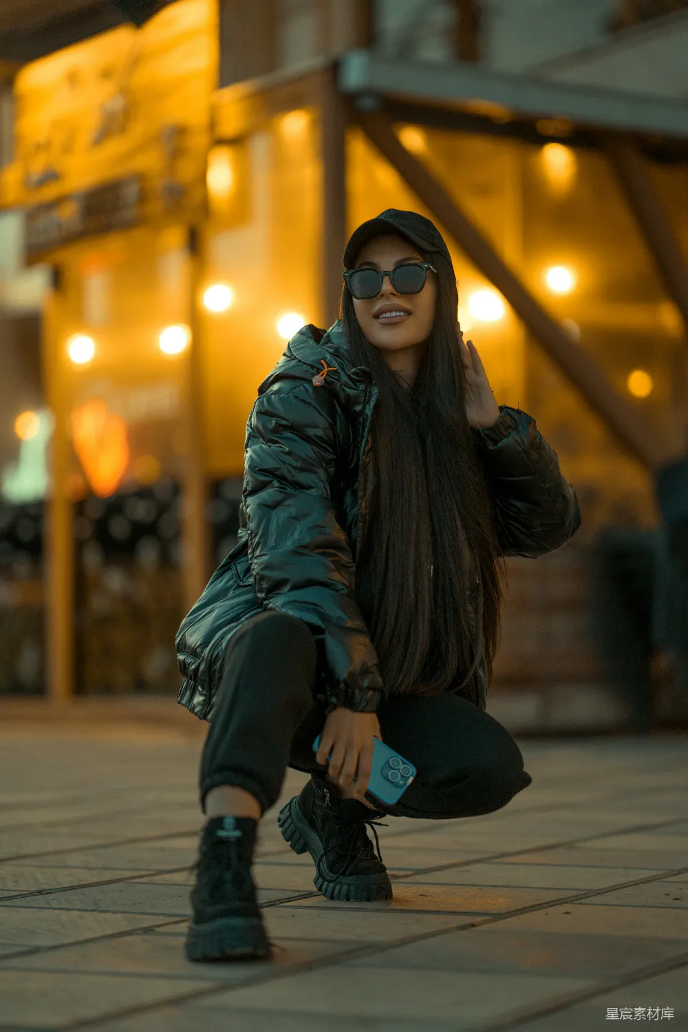 高清摄影 夜晚 时尚 街拍 都市 休闲 夜色中的时尚女孩