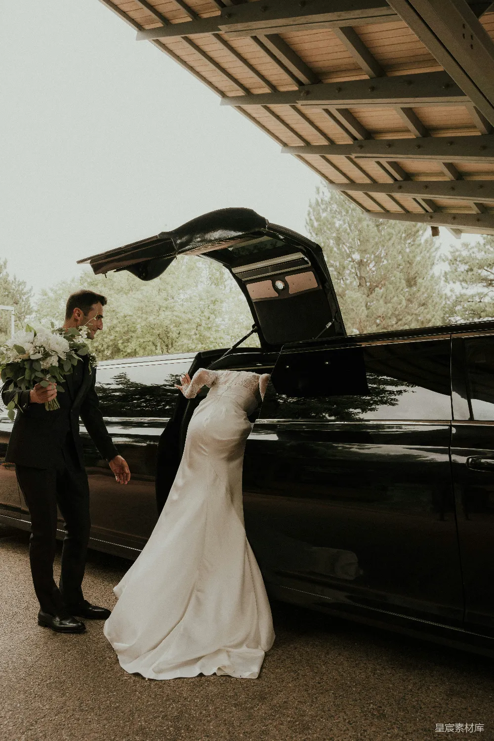 高清摄影 婚礼 浪漫 情侣 豪车 幸福 婚礼上的浪漫瞬间