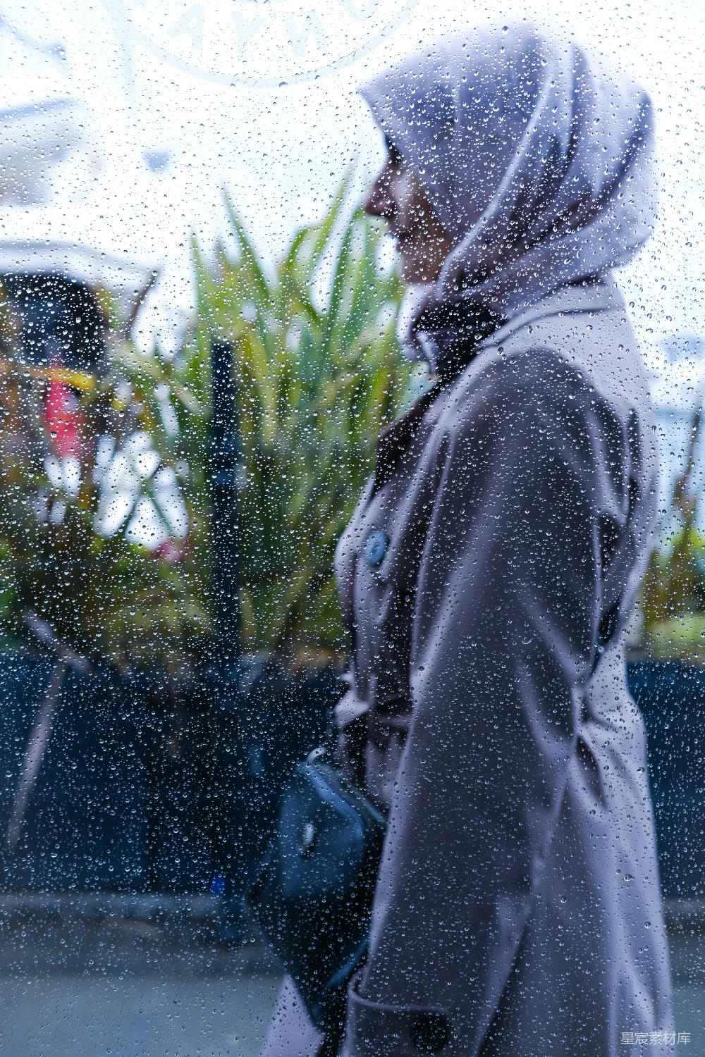 高清摄影 雨天 背影 孤独 自然 城市 雨天的背影