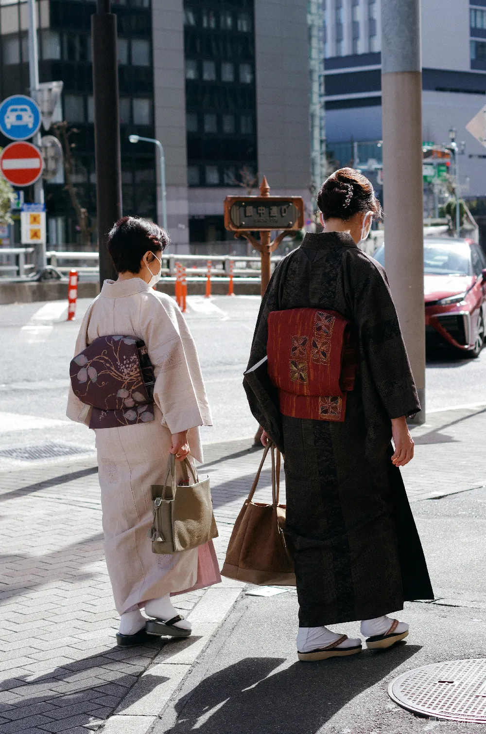 高清摄影 和服 东京 街头 都市 文化 传统与现代的邂逅