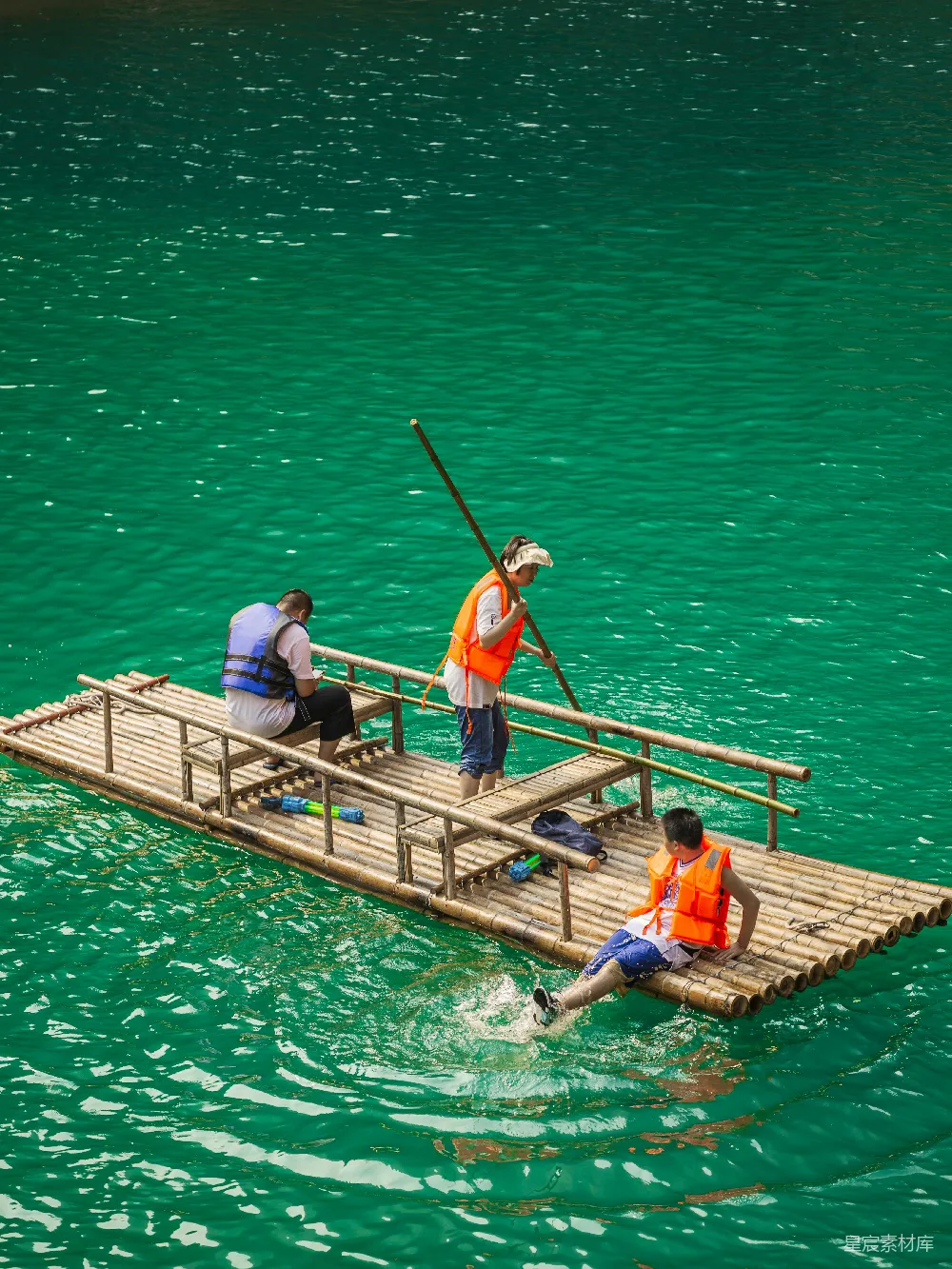 高清摄影 竹筏 水上活动 休闲 夏日 自然 竹筏上的夏日时光