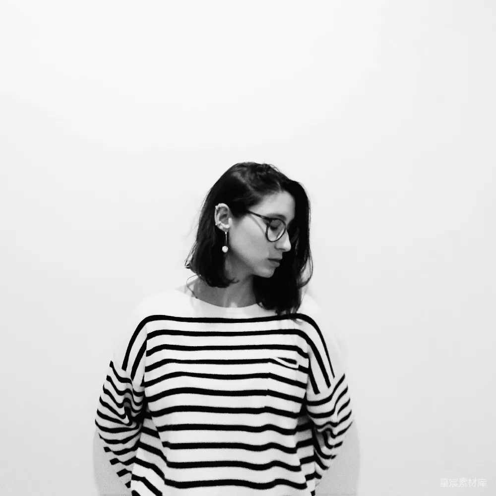 高清摄影 黑白滤镜 条纹衬衫 简约风格 室内摄影 清新 黑白条纹女孩