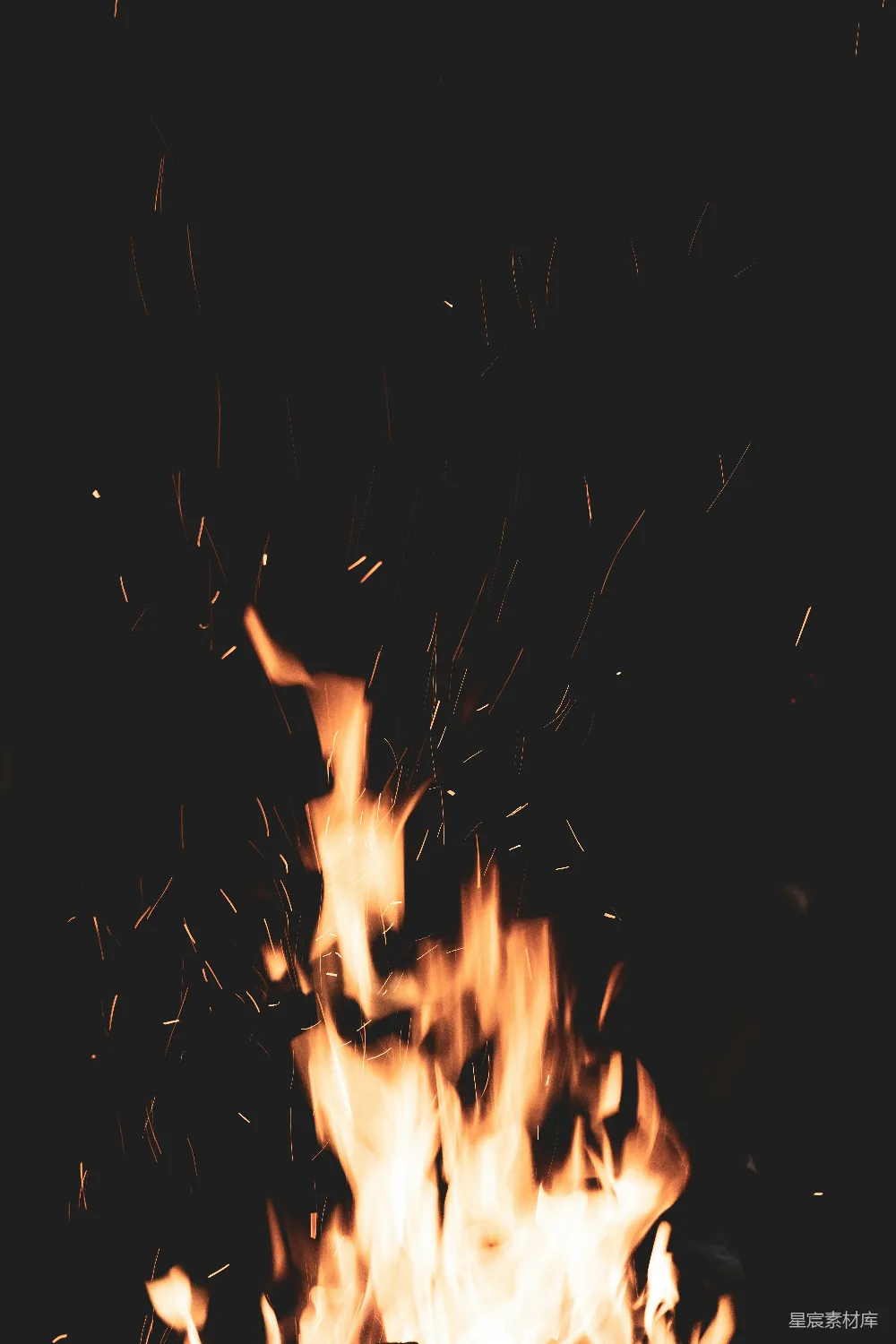 高清摄影 火焰 火花 夜景 温暖 自然 夜空中飞舞的火花