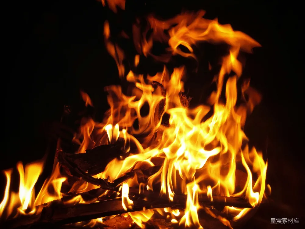 高清摄影 火焰 篝火 夜晚 温暖 户外 燃烧的篝火