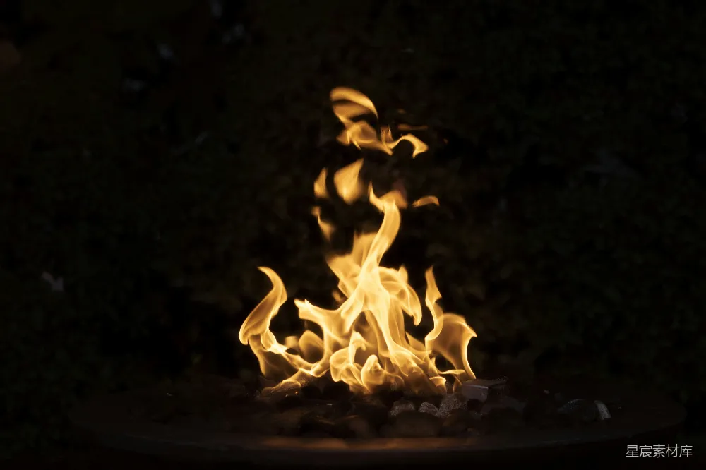 高清摄影 篝火 温暖 夜晚 自然 户外 篝火的温暖