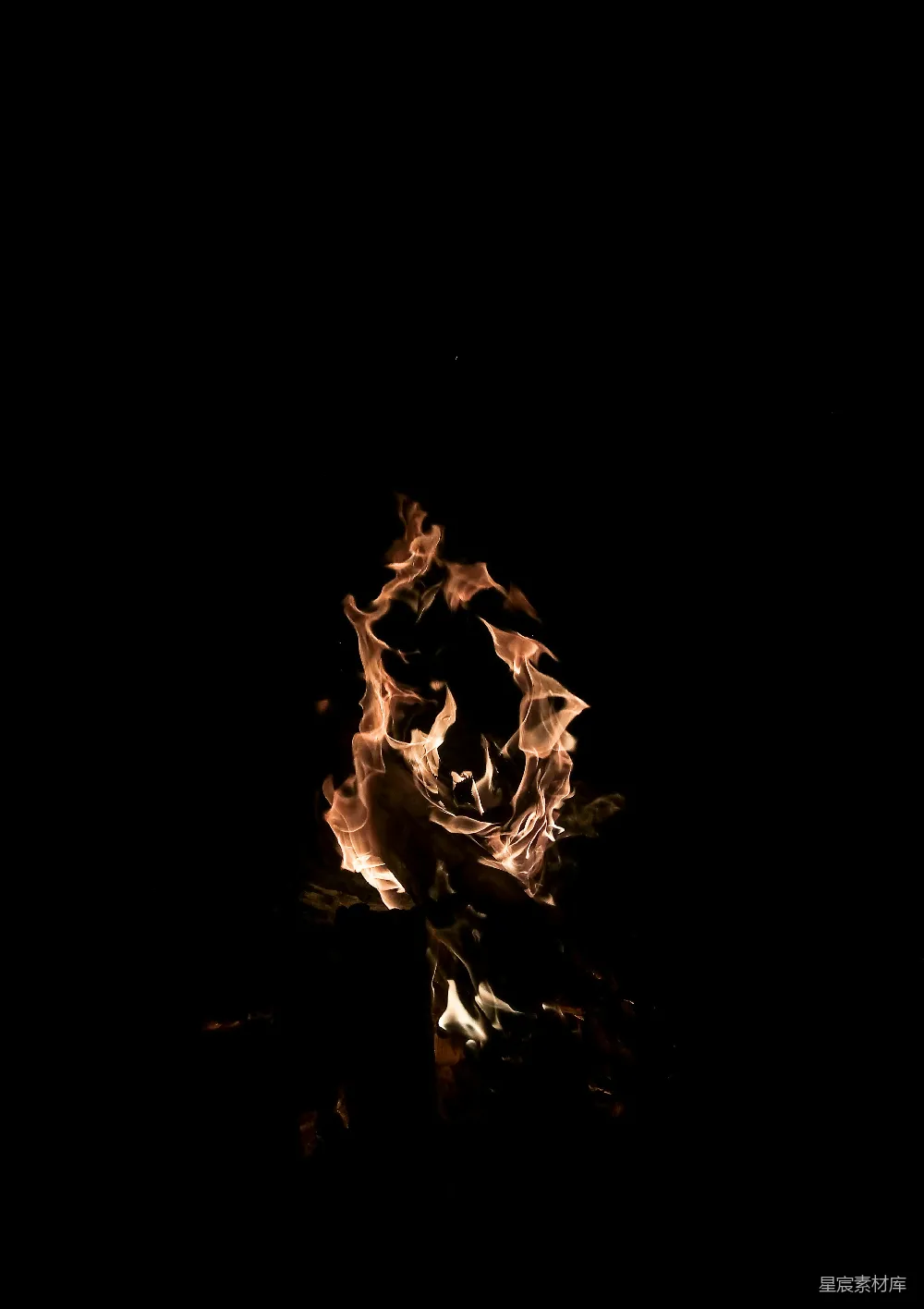 高清摄影 火焰 夜晚 自然 温暖 宁静 夜幕下的篝火