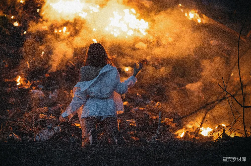 高清摄影 逆光 宁静 人物 自然 艺术 逆光中的宁静
