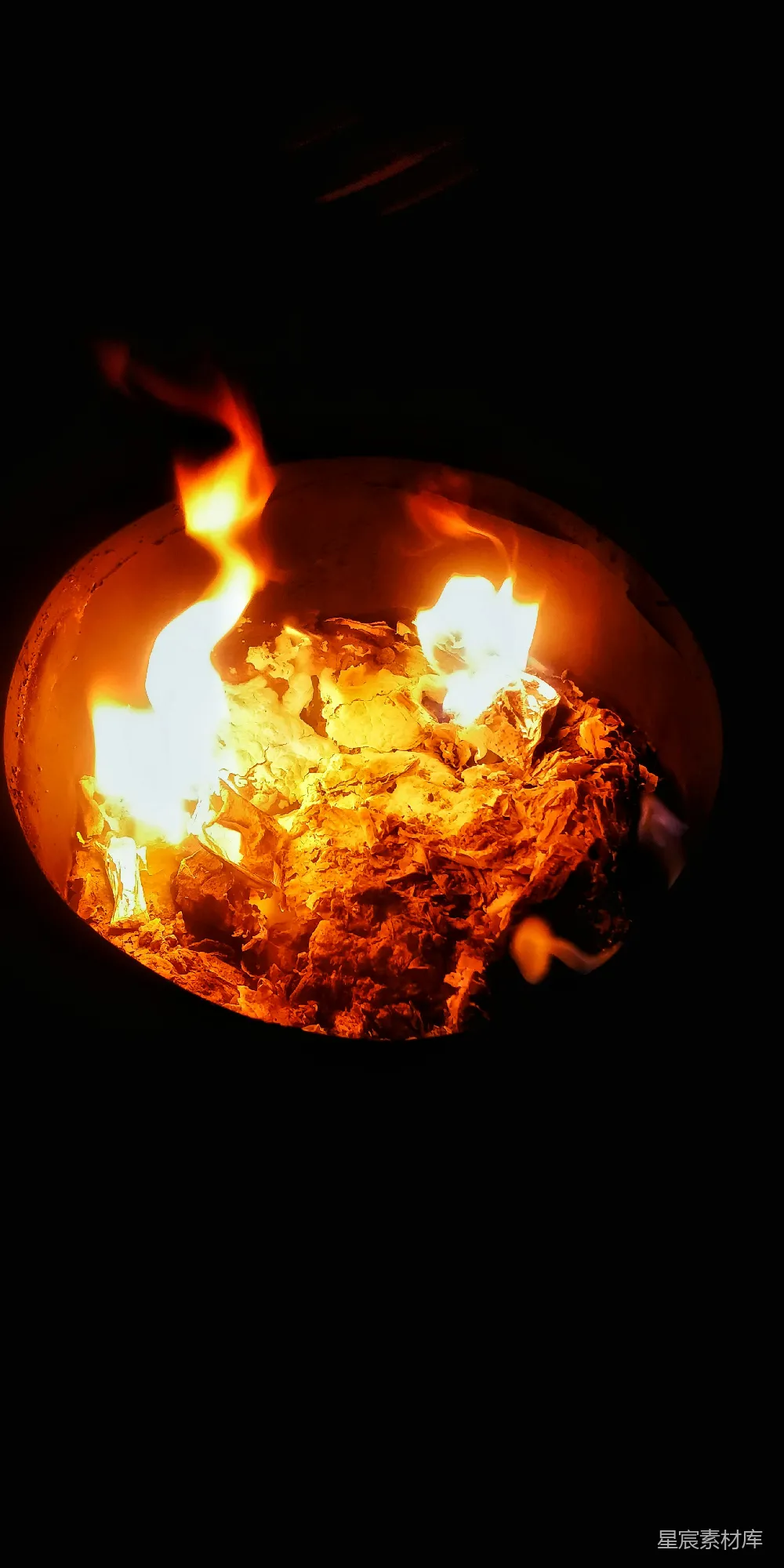 高清摄影 火光 南瓜 黑暗 节日 秋季 火光中的南瓜