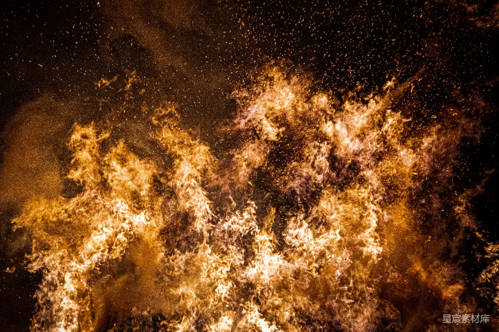 高清摄影 火焰 夜景 火星 动感 自然 夜空中的火焰与飞舞的火星