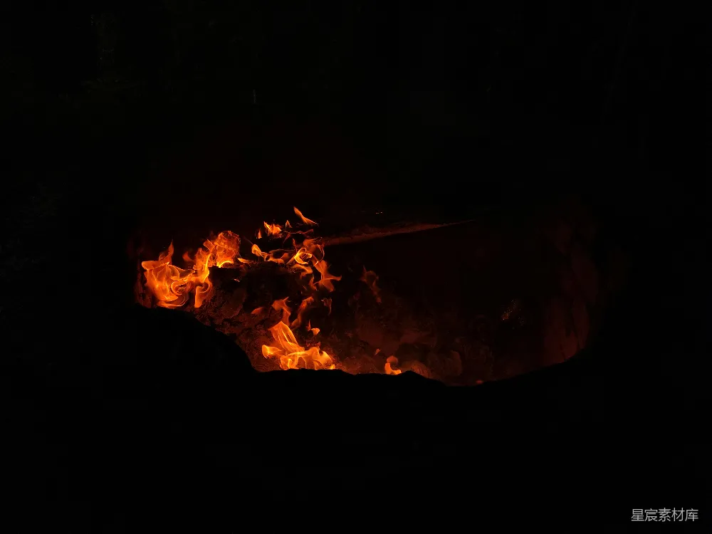 高清摄影 火焰 黑暗 自然 夜晚 温暖 黑暗中的火焰