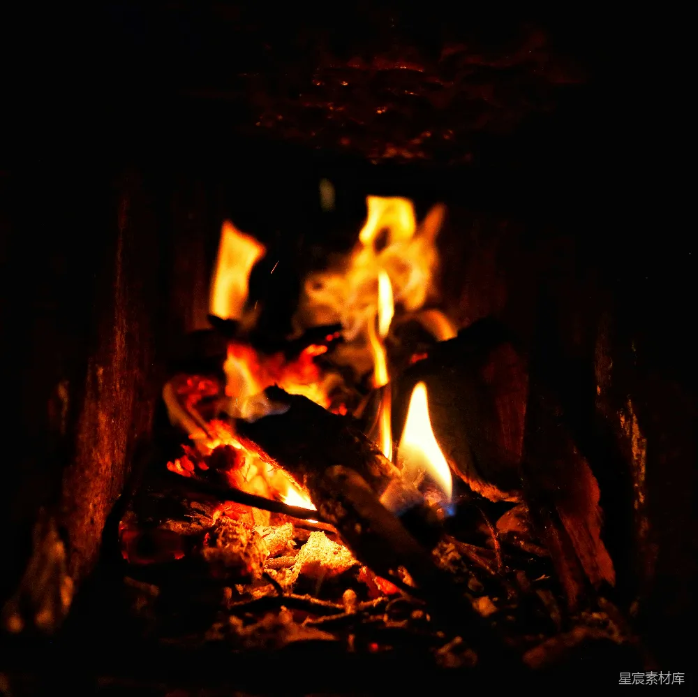 高清摄影 壁炉 火焰 温暖 夜景 家庭 温暖的壁炉