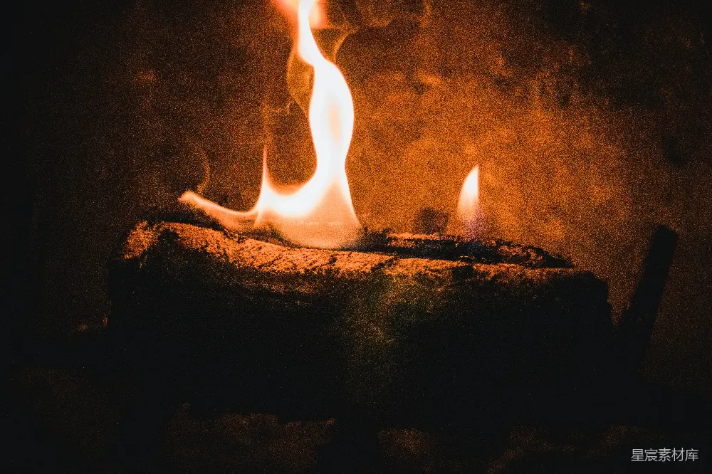 高清摄影 火焰 壁炉 温暖 夜晚 宁静 温暖的壁炉火焰