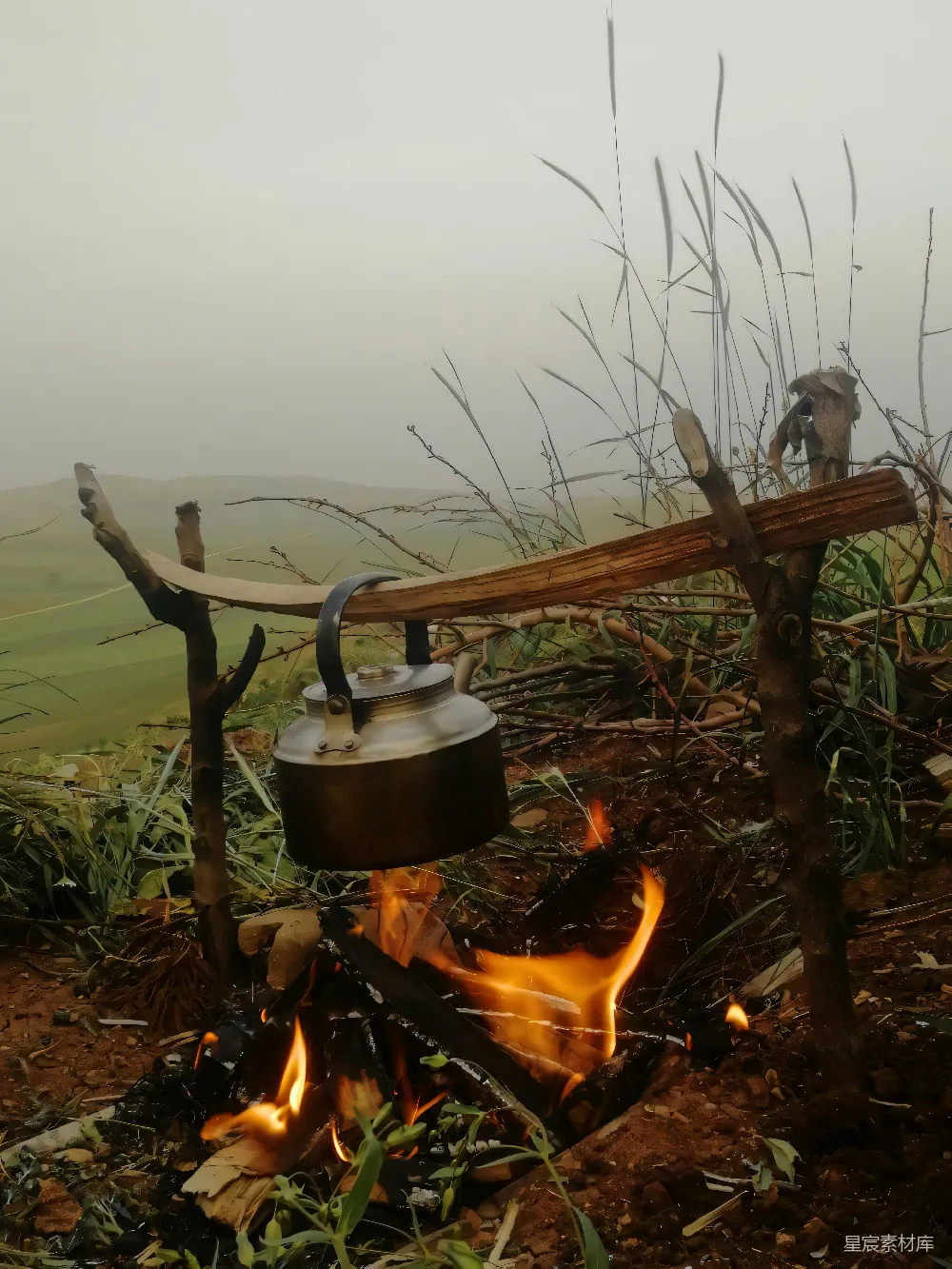 高清摄影 户外 野营 篝火 煮茶 自然 户外野营，篝火煮茶