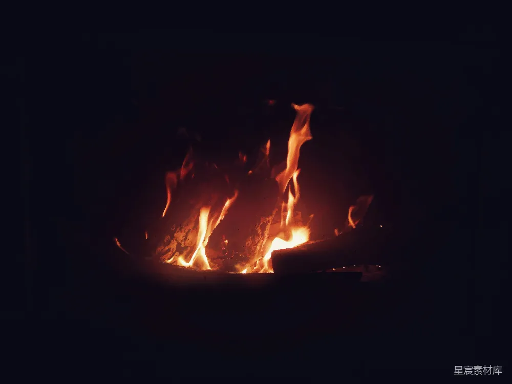 高清摄影 壁炉 火焰 温暖 夜晚 放松 温暖的壁炉火焰