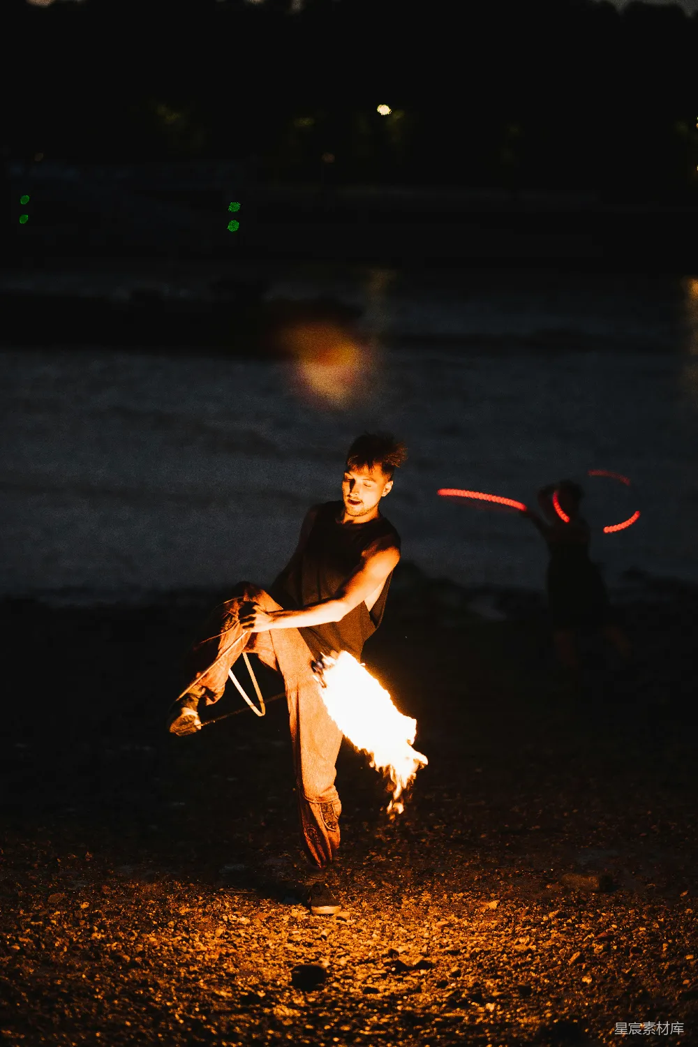 高清摄影 夜景 火舞 户外 艺术 表演 夜幕下的火舞