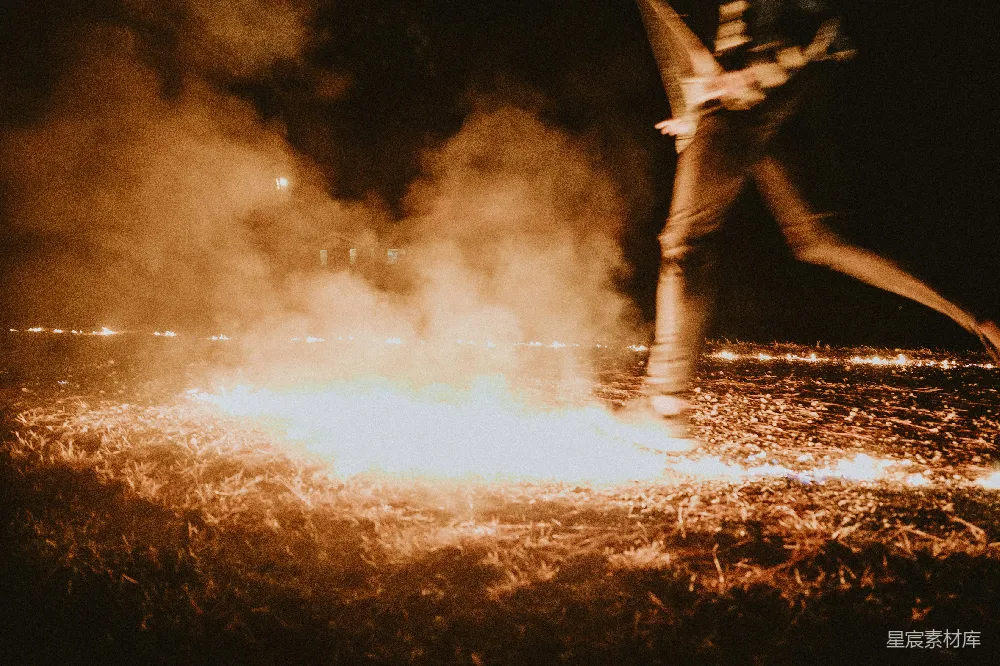 高清摄影 夜晚 火焰 运动 艺术 户外 夜幕下的火焰舞者