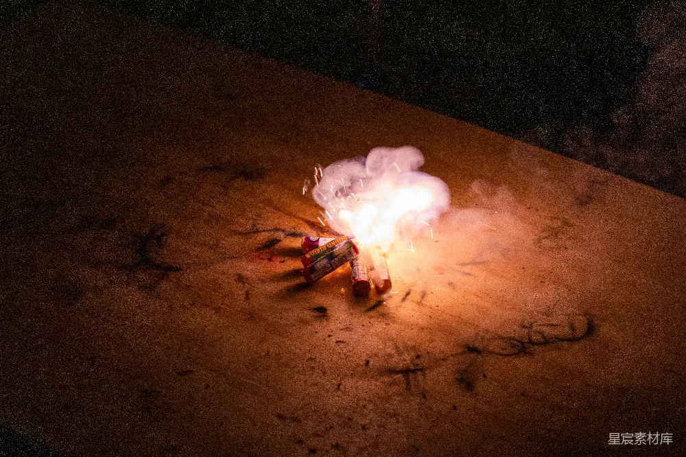 高清摄影 烟花 夜晚 庆祝 节日 烟火 夜间烟花爆炸