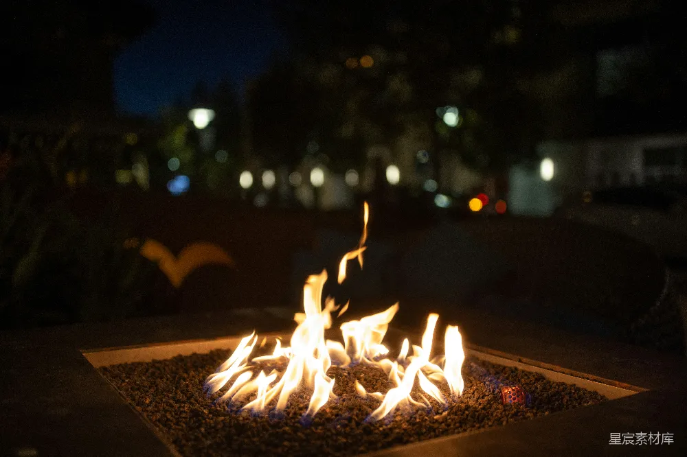高清摄影 篝火 夜晚 户外 温暖 放松 夜幕下的篝火