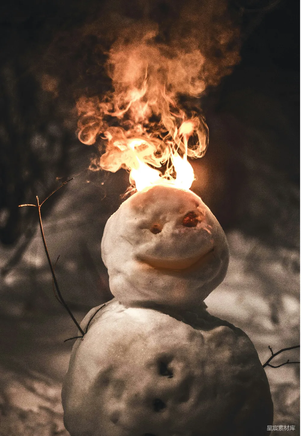 高清摄影 雪人 火焰 冬季 幽默 冷笑话 燃烧的雪人