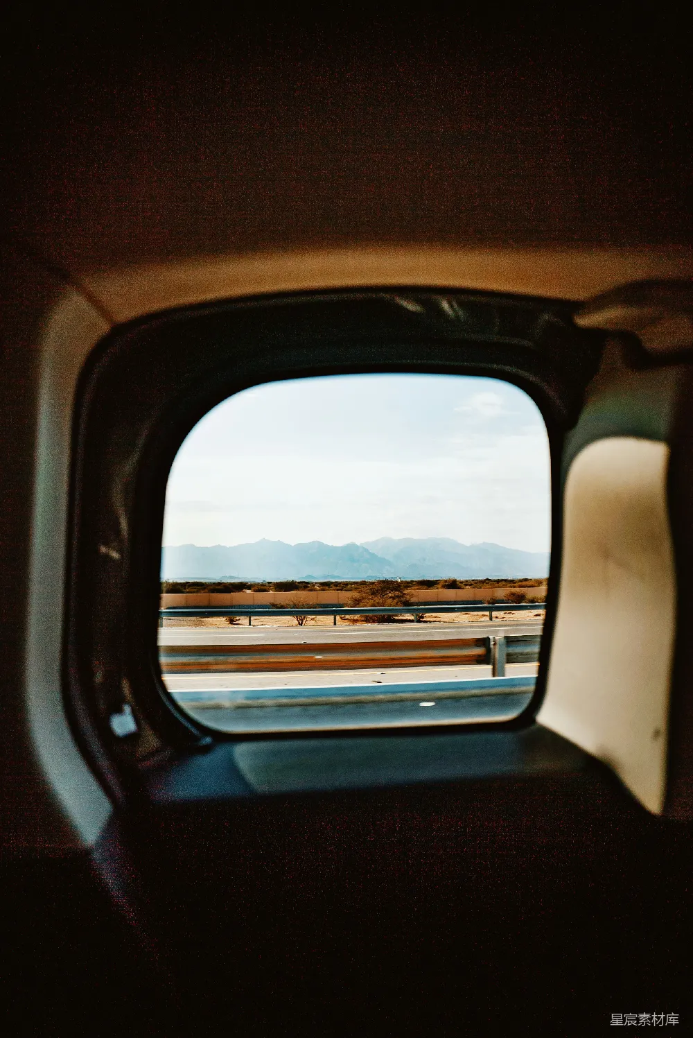 高清摄影 旅行 风景 车窗 自然 沙漠 车窗外的风景