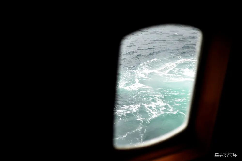 高清摄影 海洋 旅行 自然 风景 宁静 透过船舱窗户看海