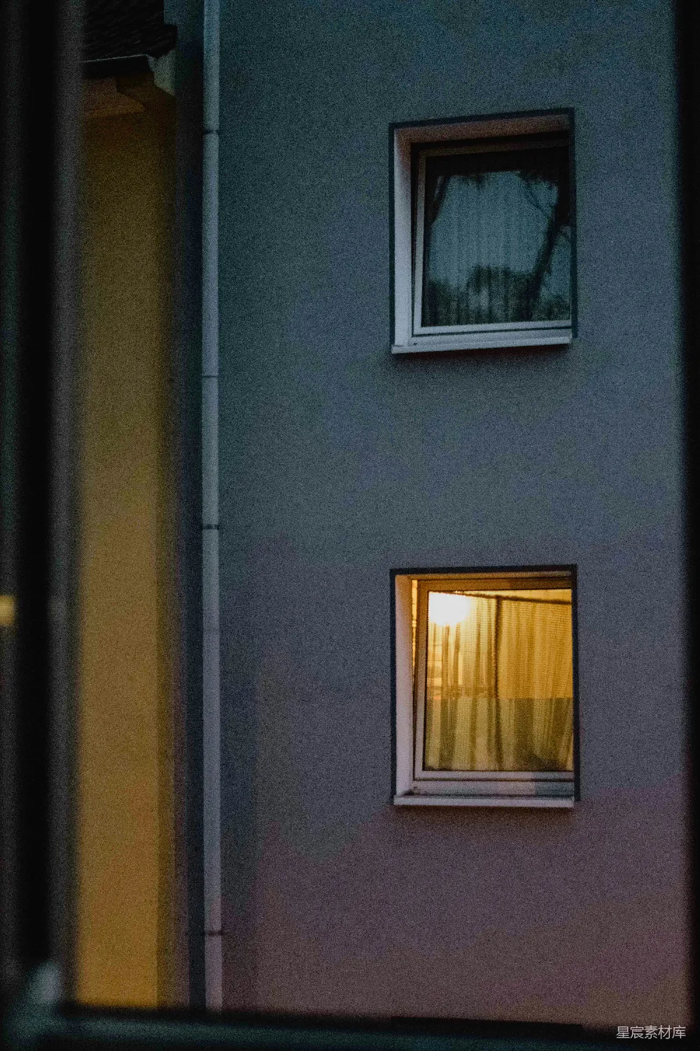 高清摄影 建筑 夜晚 建筑摄影 光影效果 城市 窗户与光影